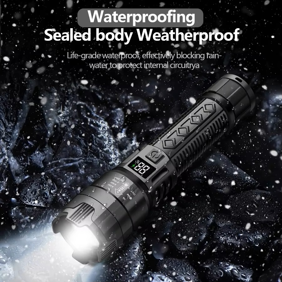 Latarka LED kryzysowa z ładowaniem USB – niezawodna podczas blackoutów - obrazek 3